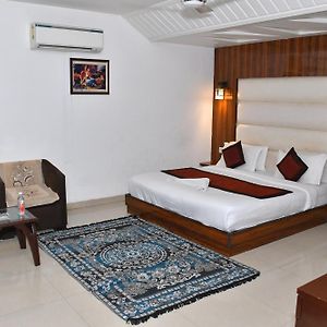 The Impress Hotel Near Delhi Airport